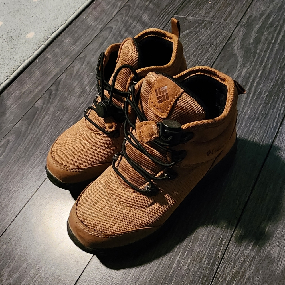 Columbia boys snow/rain boots